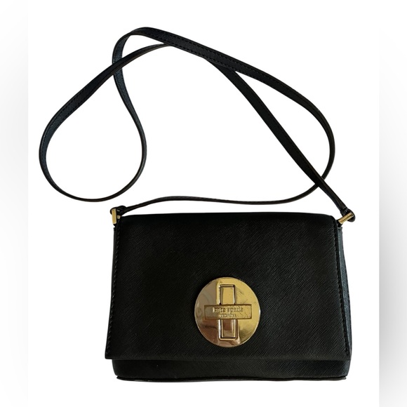 Kate Spade Chic Black Crossbody Bag with Strap and Compact Design - Picture 6 of 9